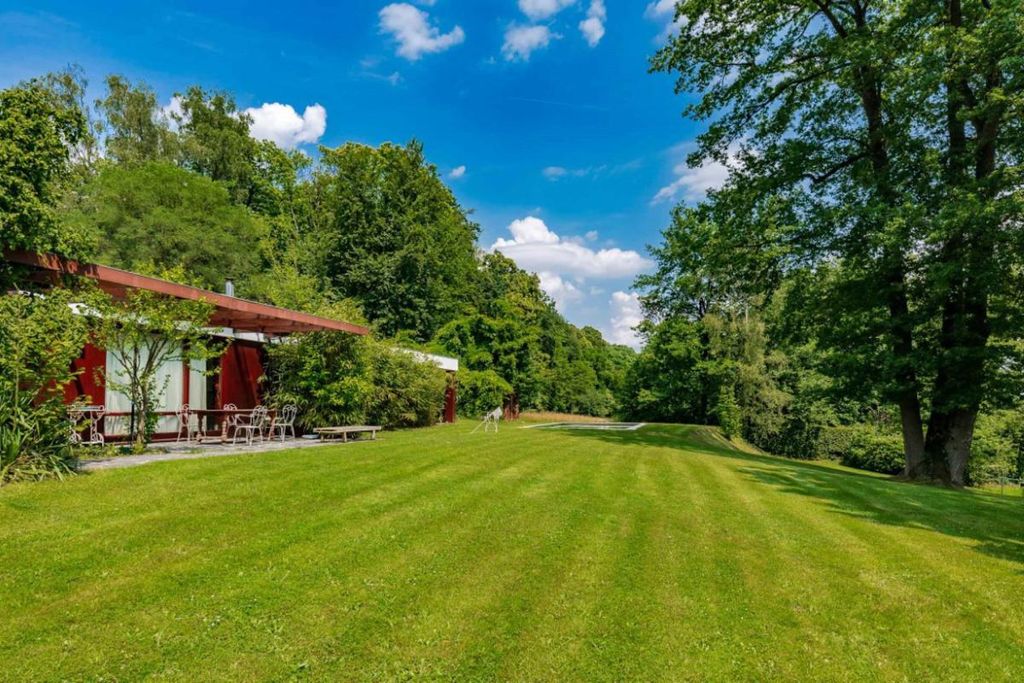 Property photo 2 of 29