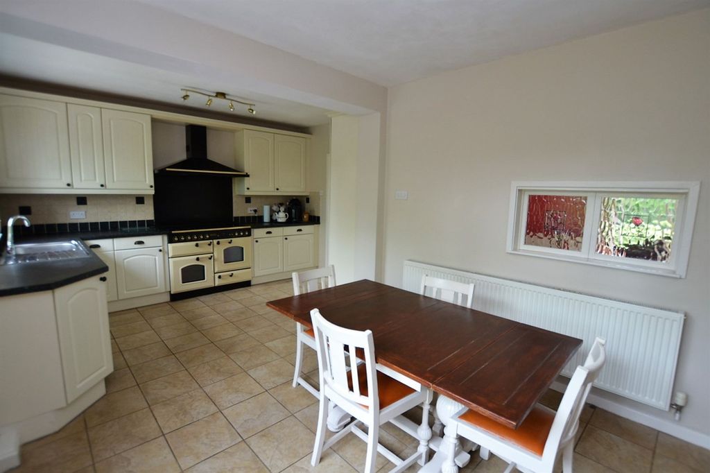 Property photo 3 of 23 Kitchen Diner