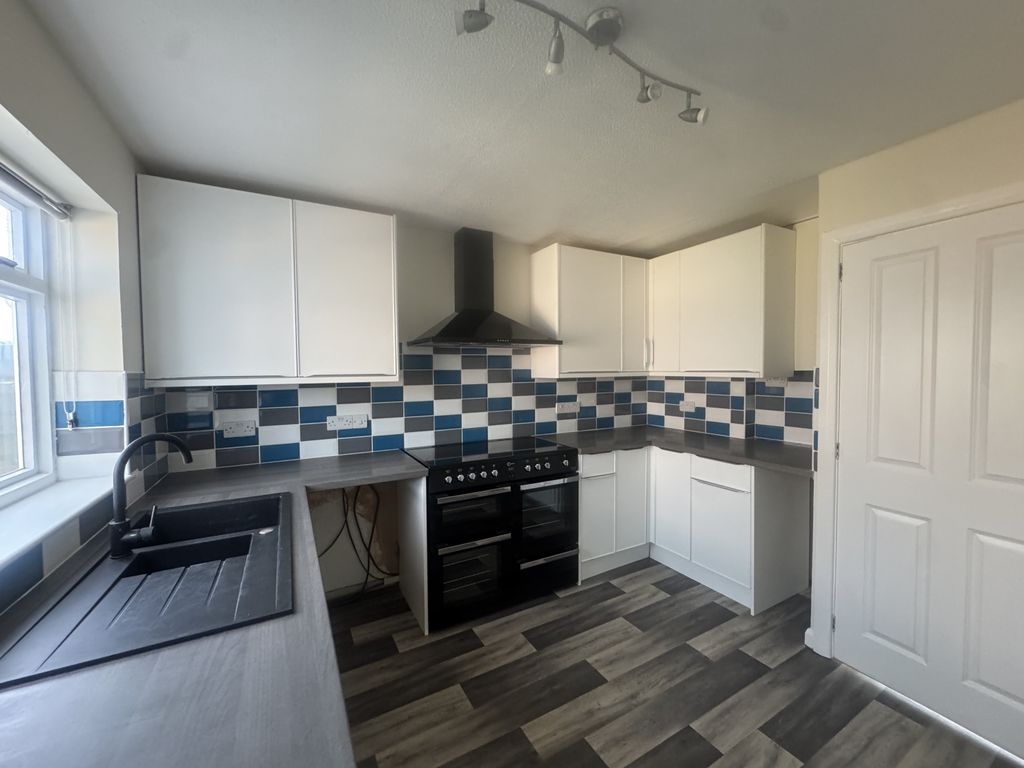 Property photo 3 of 9 Img_3471