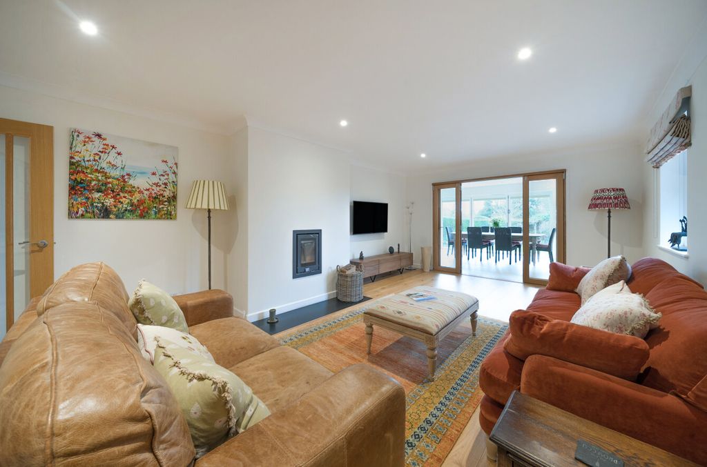 Property photo 3 of 22 1421727-11-69A022...