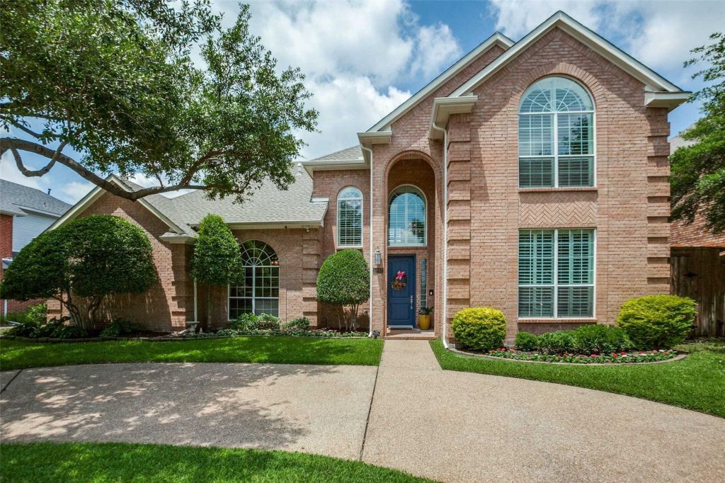 Property photo 1 of 25