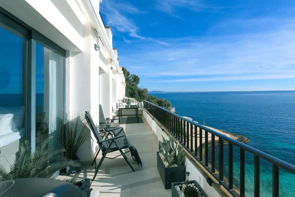 Property photo 1 of 23 Apartment-For-Sale-Front-Line-Illetas-3.Jpg