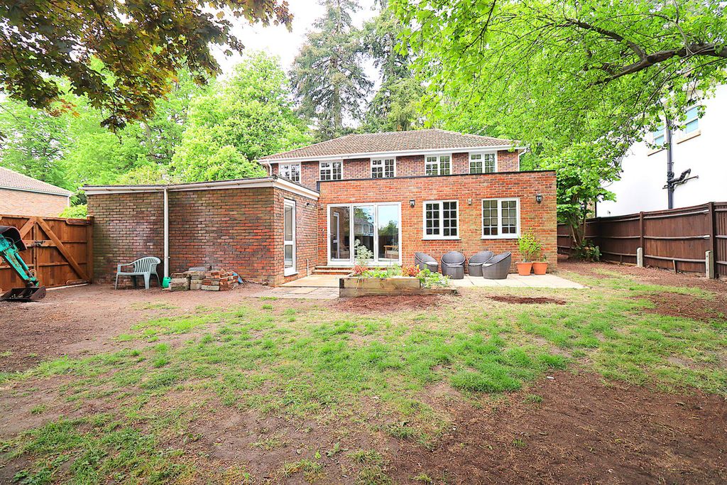 Property photo 2 of 29