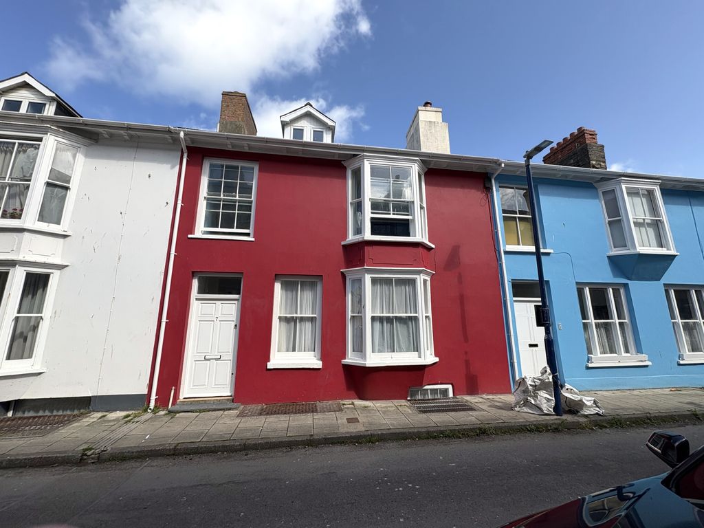 Property photo 1 of 20 5 Bed Terraced Property For Sale