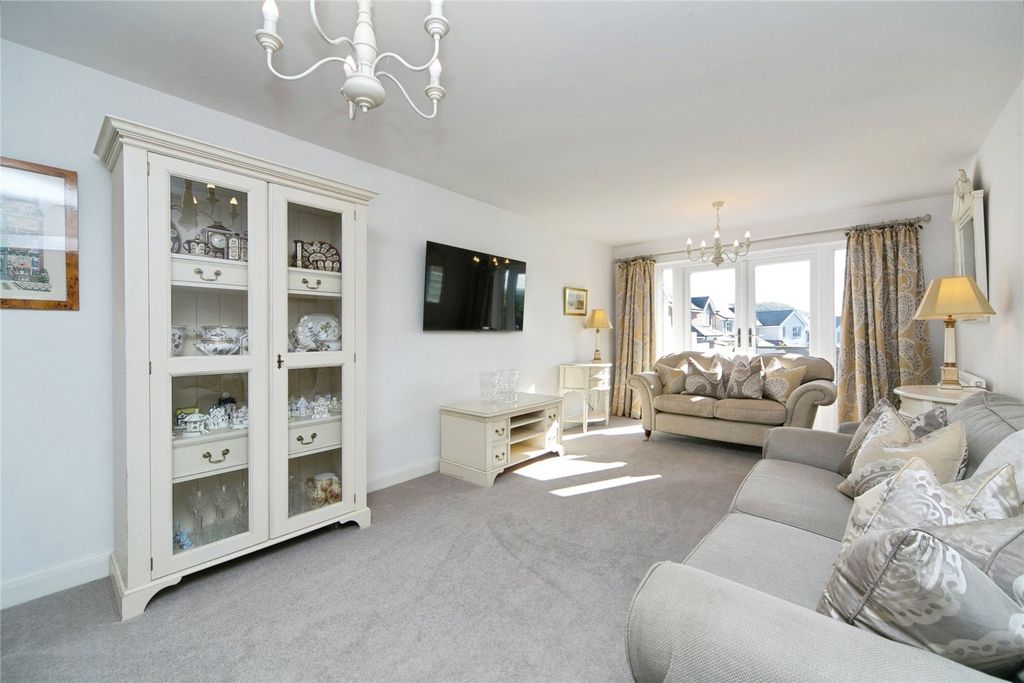 Property photo 2 of 18 Picture No. 03