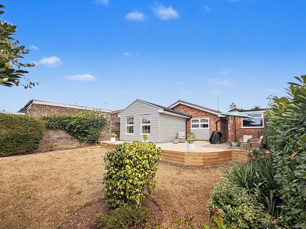 Property photo 2 of 62 5200734
