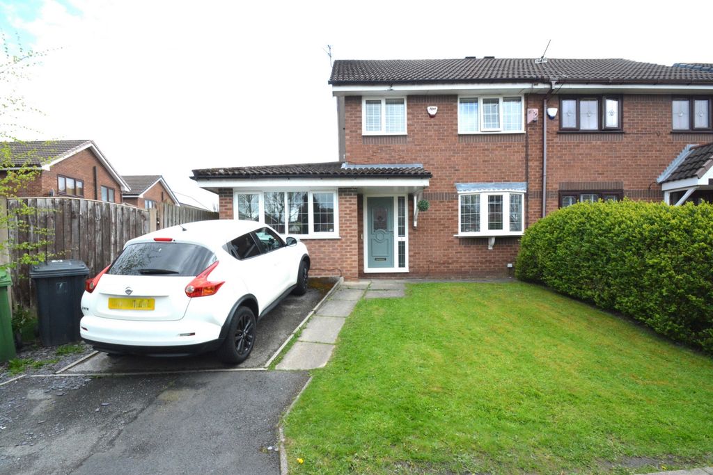 Property photo 1 of 14 Front