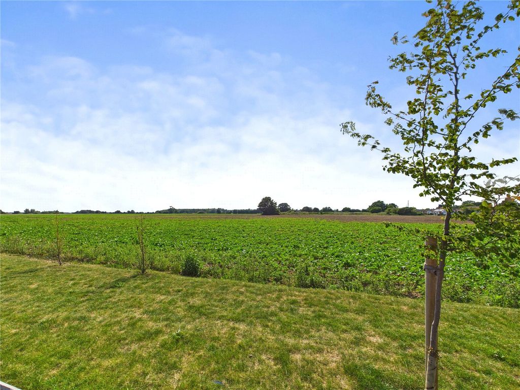 Property photo 3 of 27 Picture 3