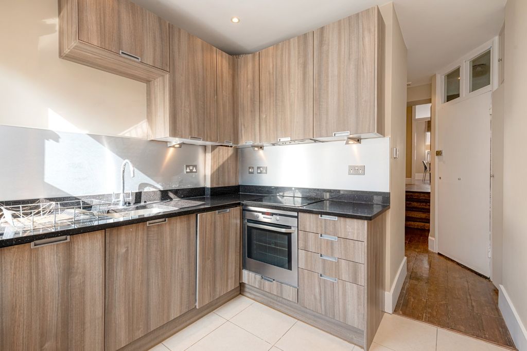 Property photo 3 of 10 Picture No. 16