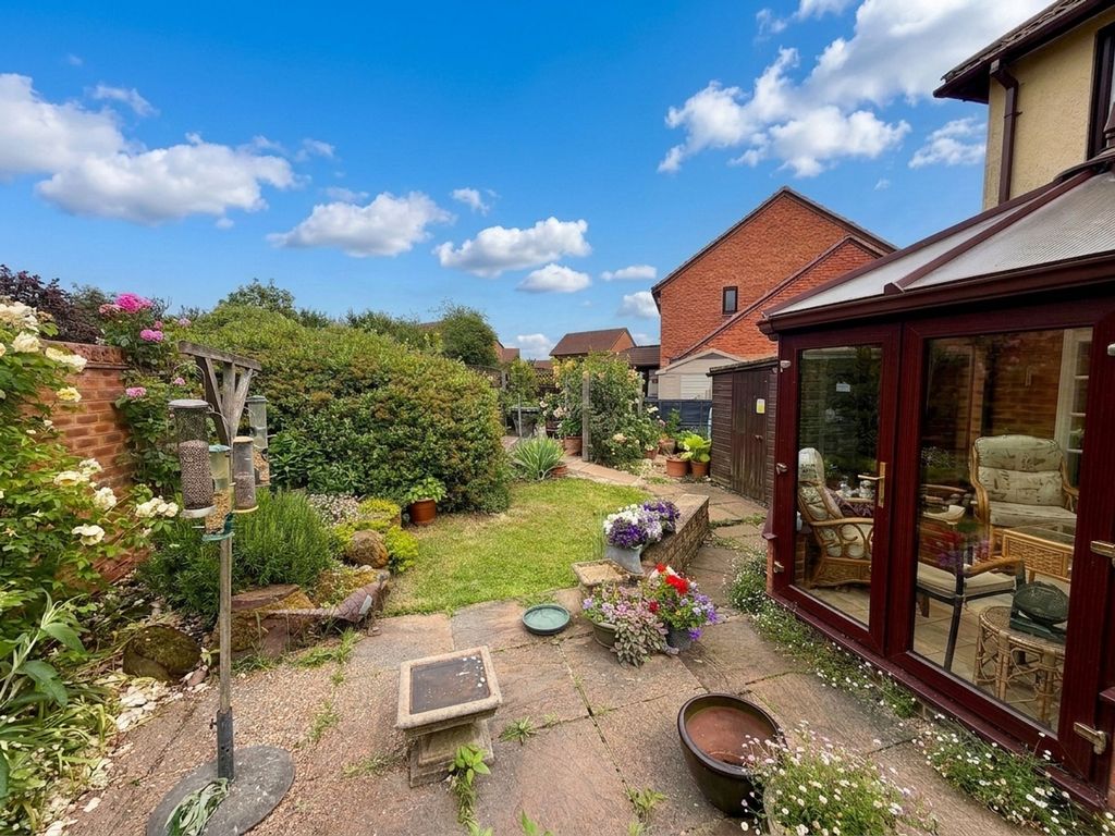 Property photo 3 of 14 Garden