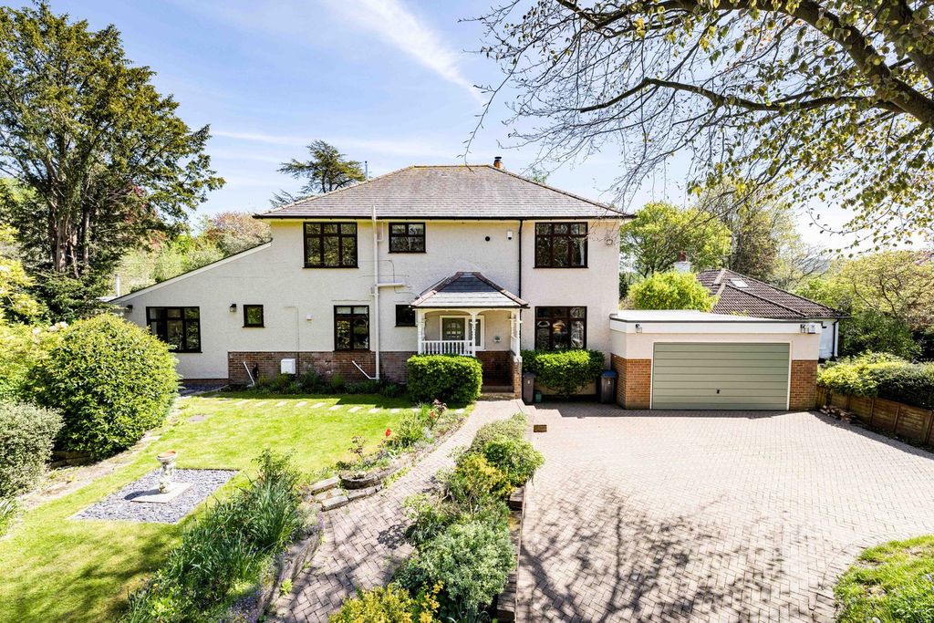 Property photo 1 of 34