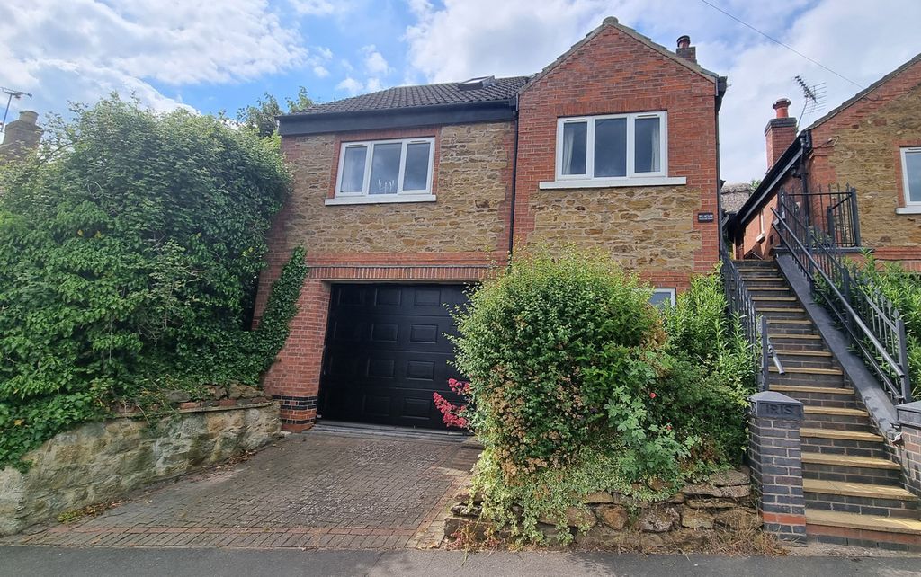 Property photo 1 of 33