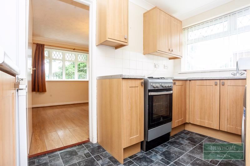 Property photo 3 of 19 Photo 12