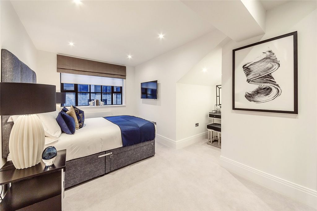 Property photo 2 of 20 Picture No. 01