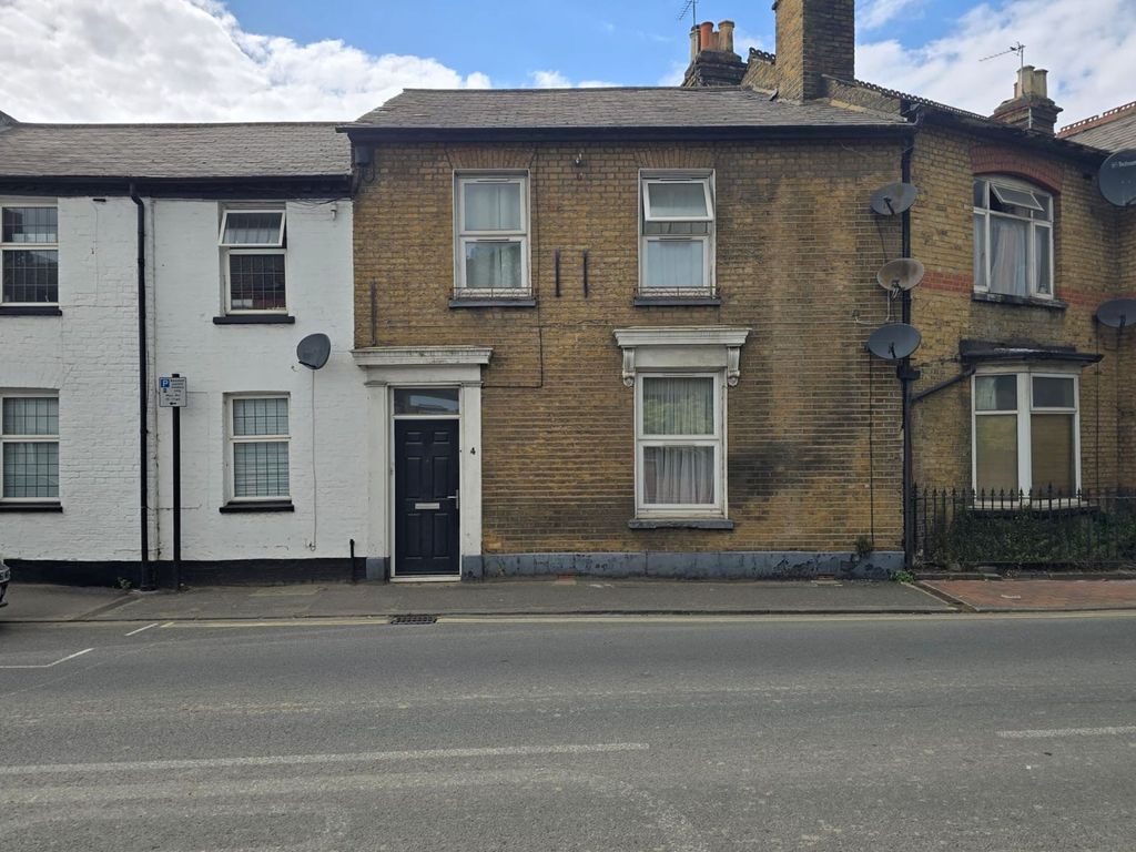 Property photo 1 of 6 External