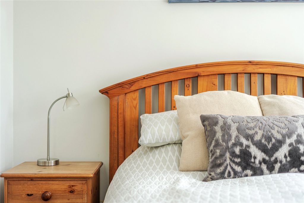 Additional image 12 of 4 bed detached house for saleHaslemere, Surrey GU27
