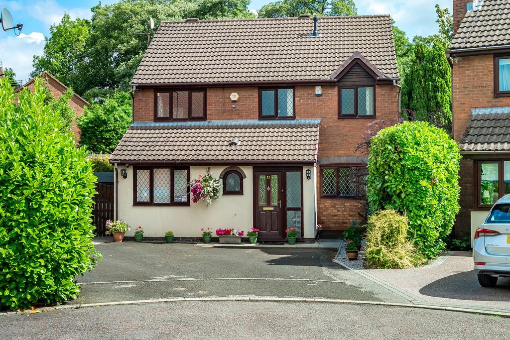 Property photo 2 of 19