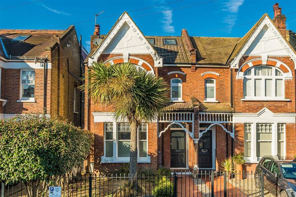 Property photo 1 of 9