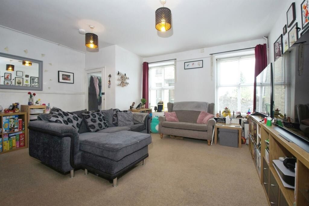 Property photo 2 of 12