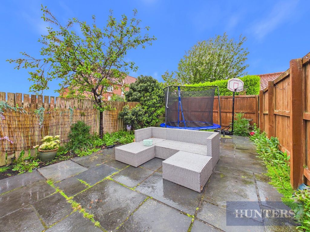 Property photo 1 of 12 Cam05316G0-Pr0432-Still022.Jpg