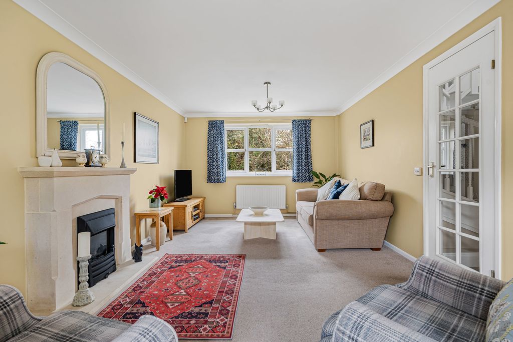 Property photo 2 of 15 22_74053.Jpg