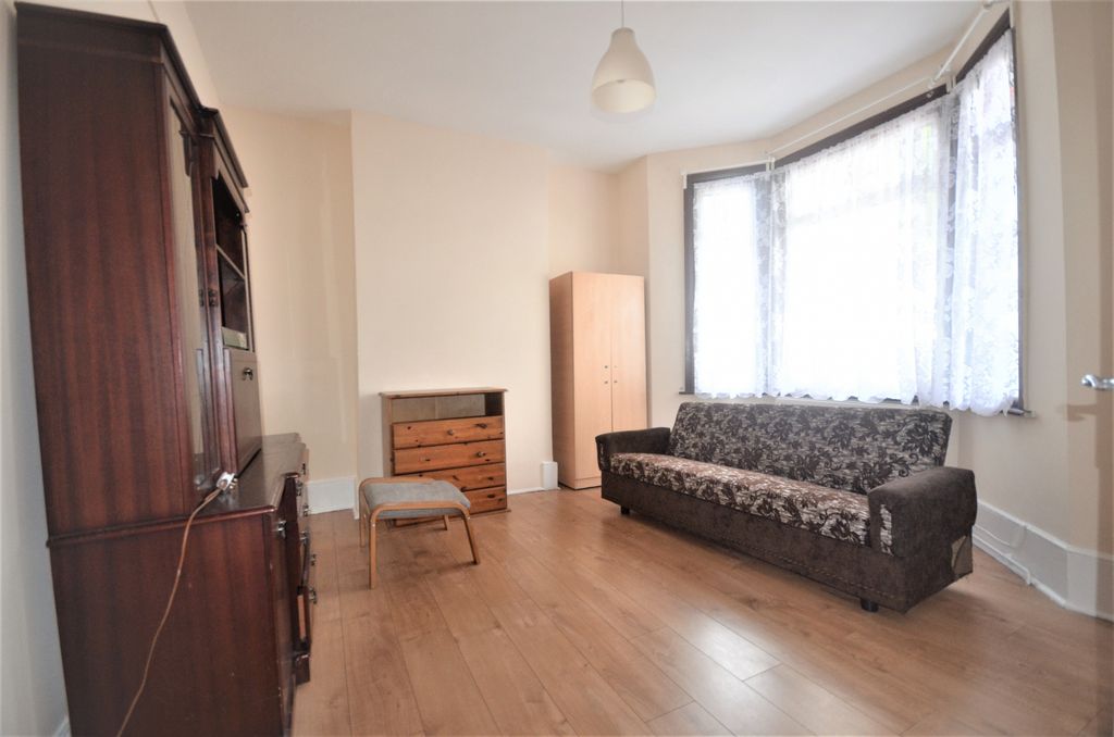 Property photo 2 of 14 Gallery