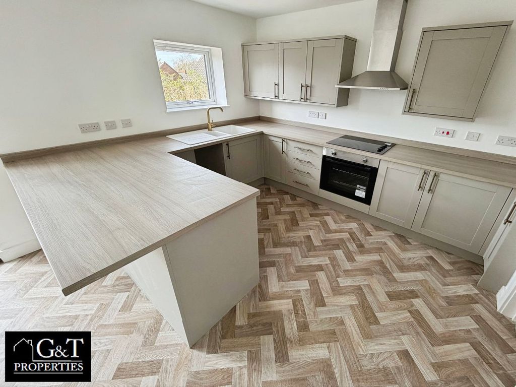 Property photo 2 of 19 Kitchen/Diner