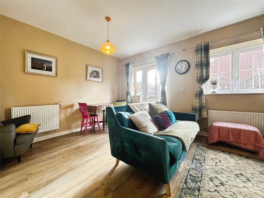 Property photo 3 of 13 Picture No. 09