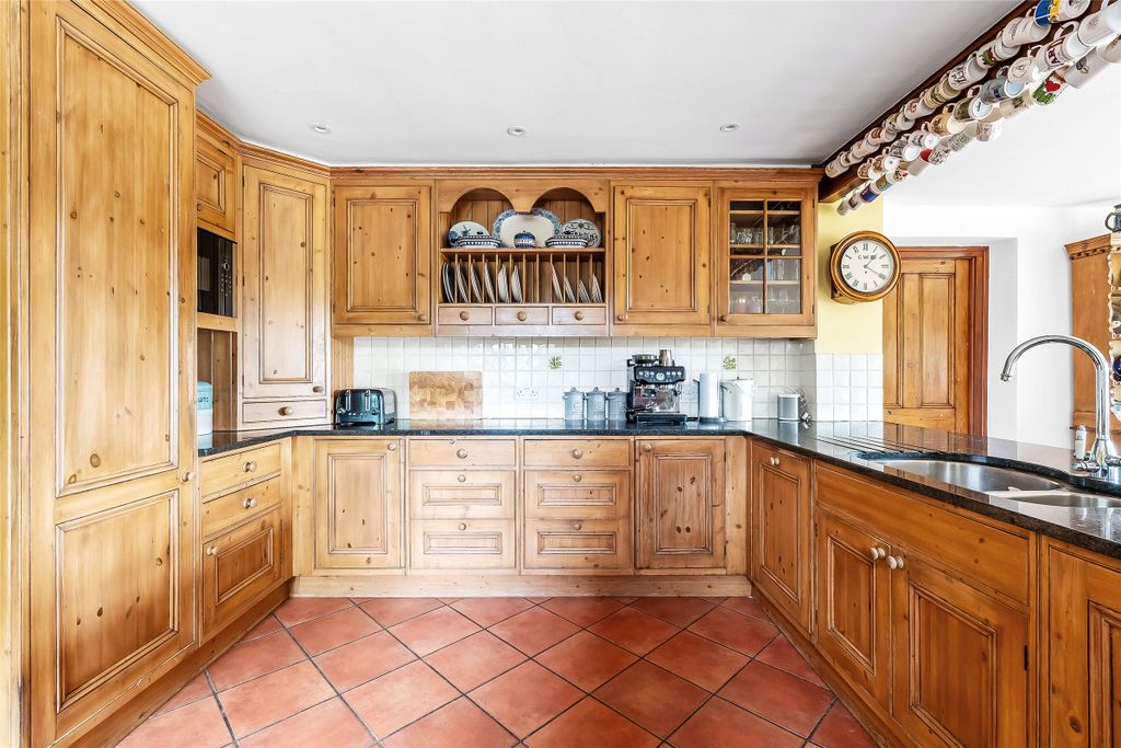 Property photo 2 of 21 Picture No. 09