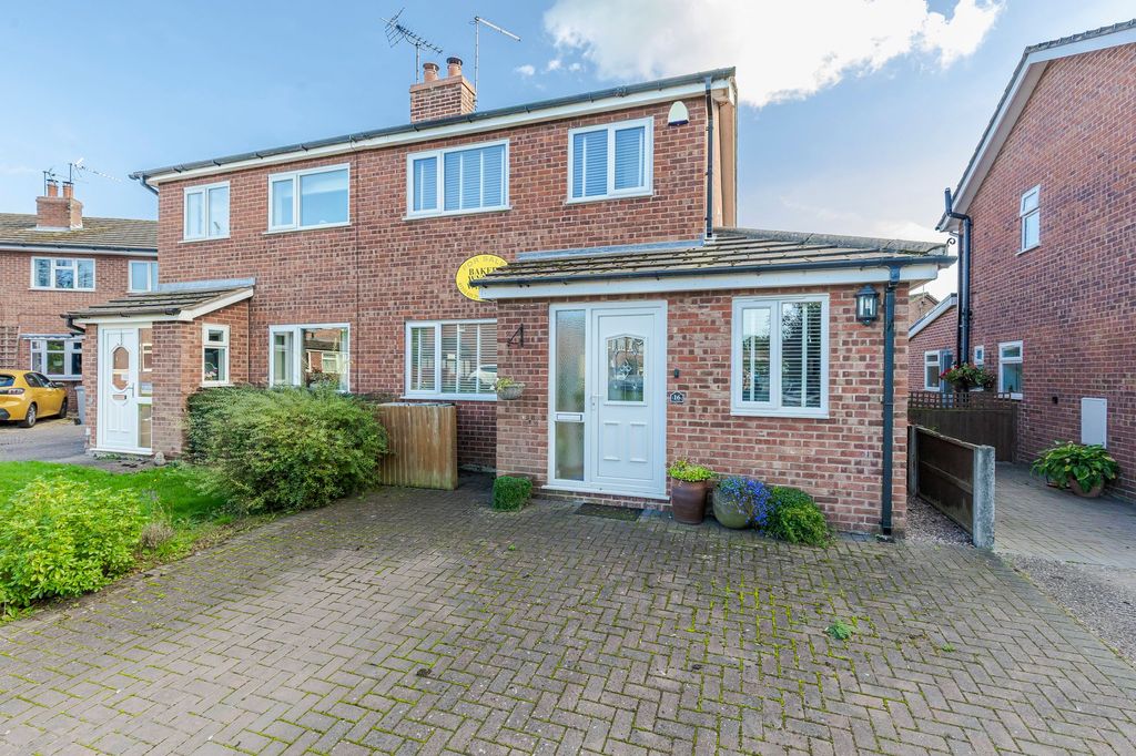 Property photo 1 of 25
