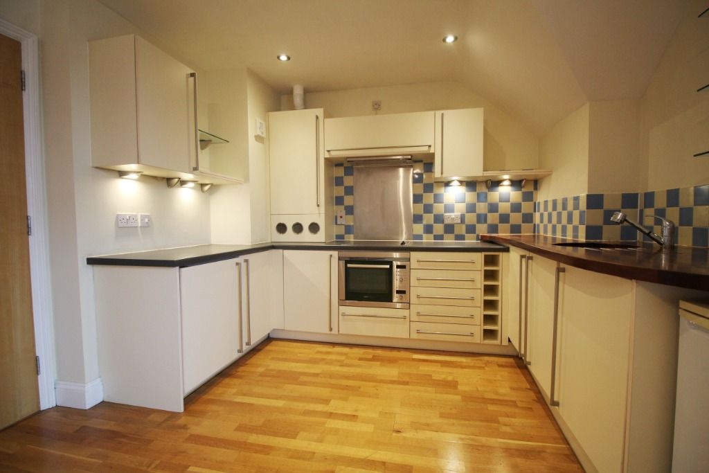 2 bed penthouse for sale Rowanfield