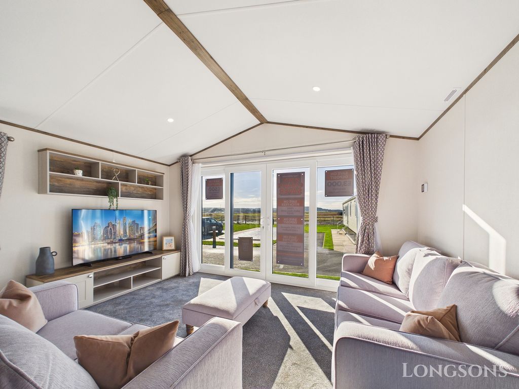 Property photo 3 of 18 Cam02173G0 Pr0333 Still031