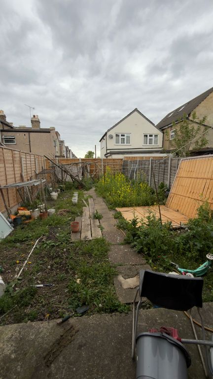 Property photo 2 of 9