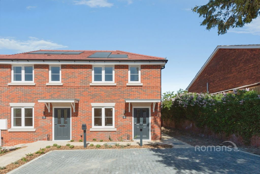 Property photo 1 of 12 Pbox-Img.Jpg