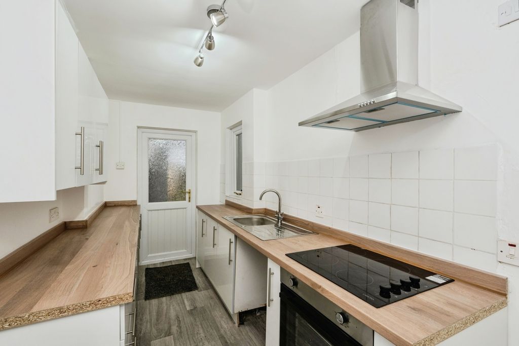 Property photo 2 of 19 Pbox-Img.Jpg