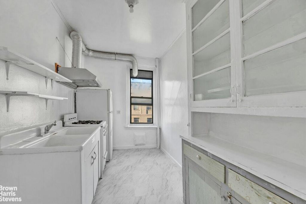 Property photo 3 of 10 <Alttext/>