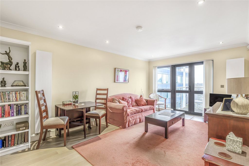 Property photo 2 of 11 Reception Room