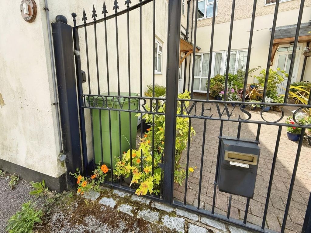 Property photo 3 of 3 d283Ad5E-Bouverie.Jpg