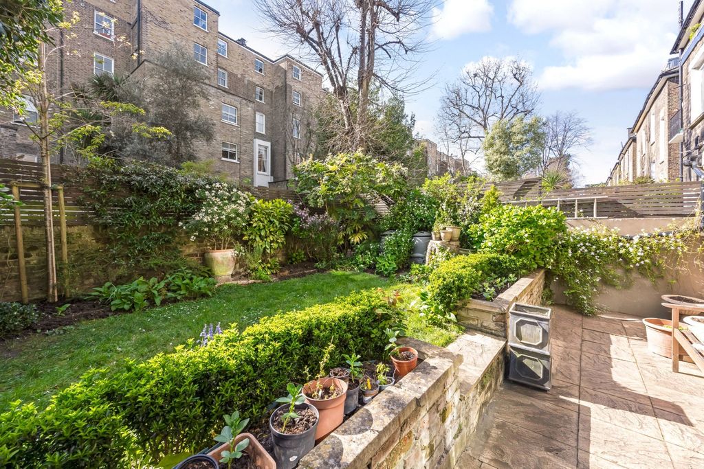 Property photo 3 of 21 Picture No. 41