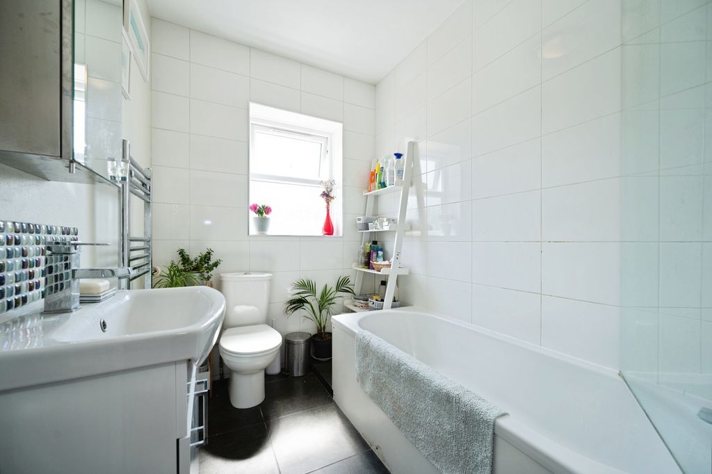 Property photo 3 of 13 Photo