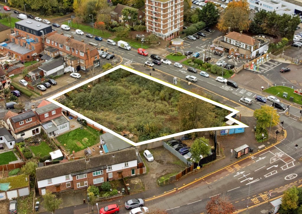 Property photo 2 of 3