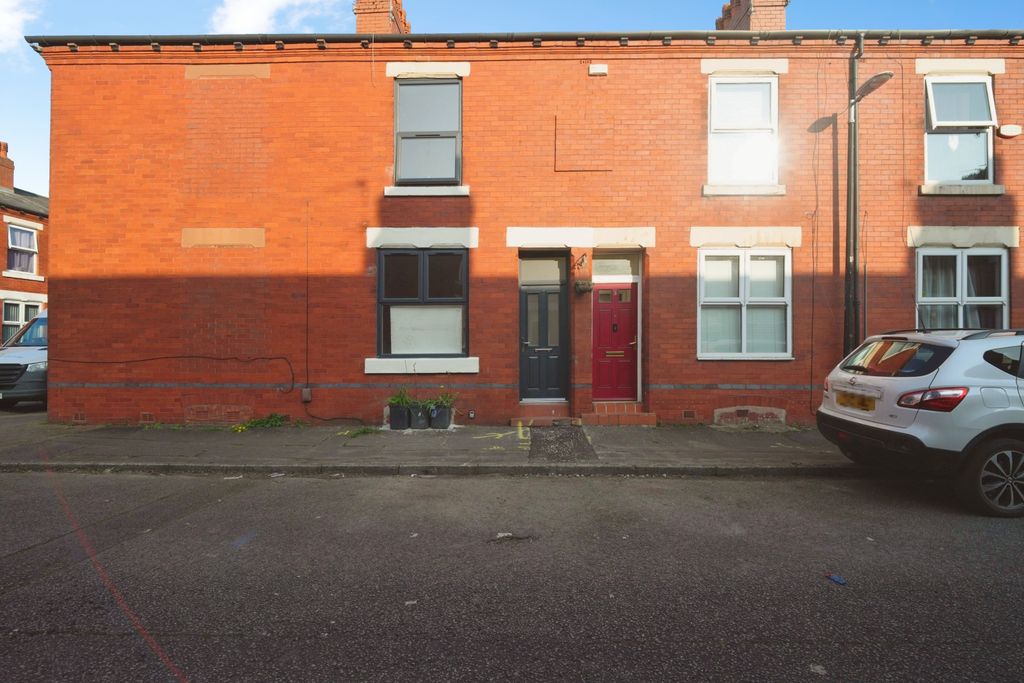 Property photo 1 of 15 Front