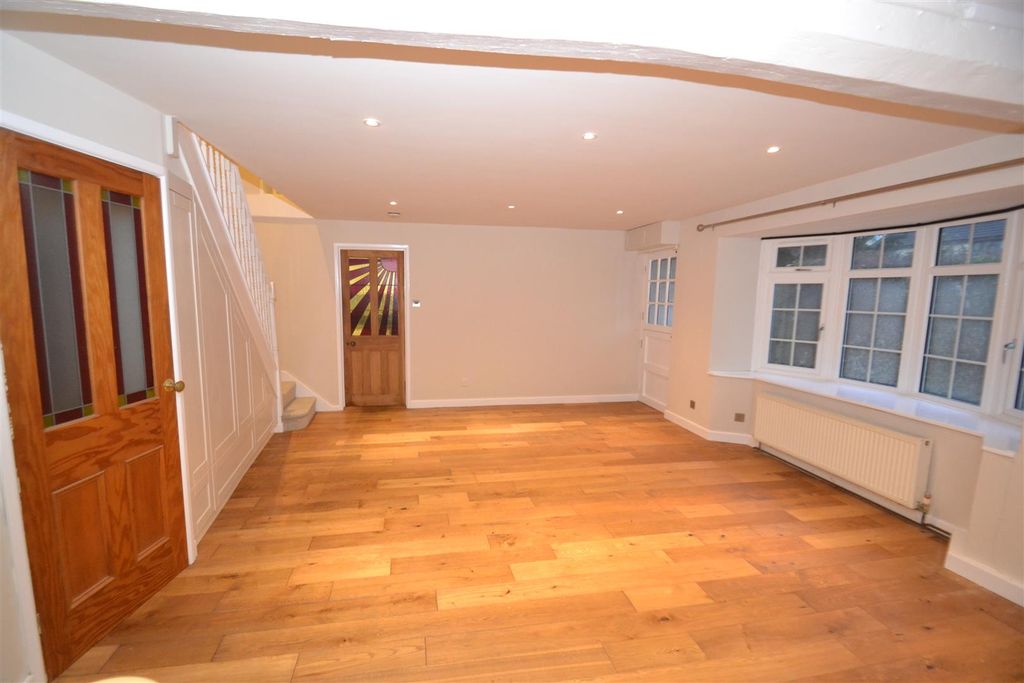 Property photo 3 of 19 Sitting Dining (9).Jpg