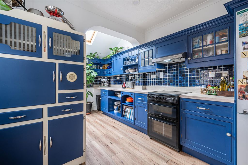 Property photo 3 of 18 1387951-17-6942Be7Dcab72.Jpg