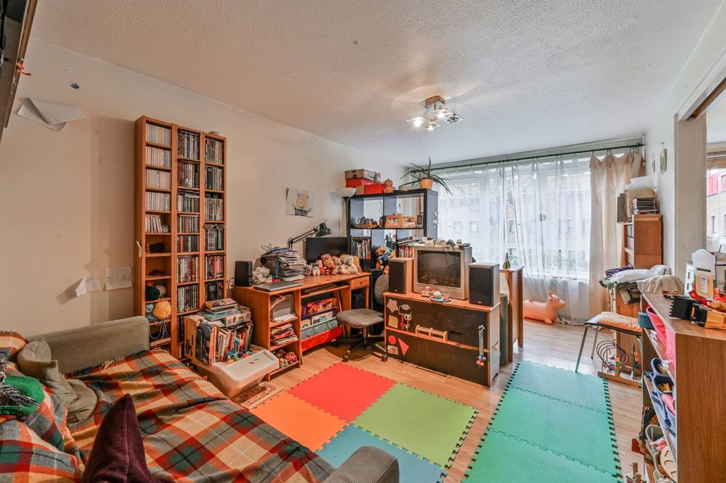Property photo 3 of 9