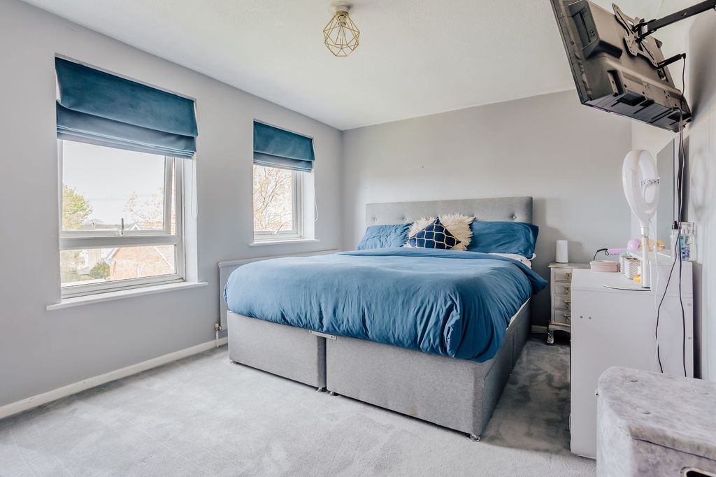 Property photo 3 of 10