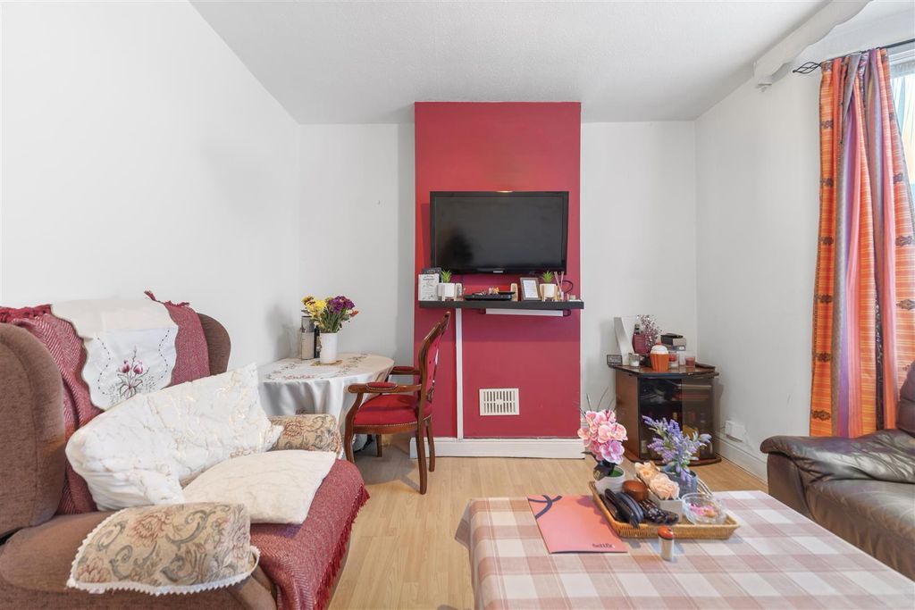 Property photo 3 of 21 2.Jpg