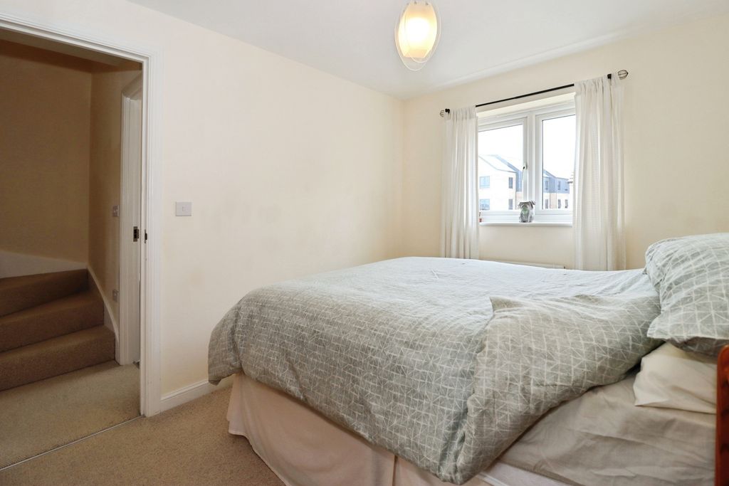 Property photo 3 of 17 Photo