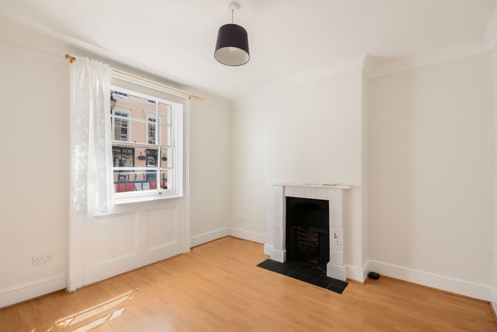 Property photo 3 of 9 Dsc_1255_High