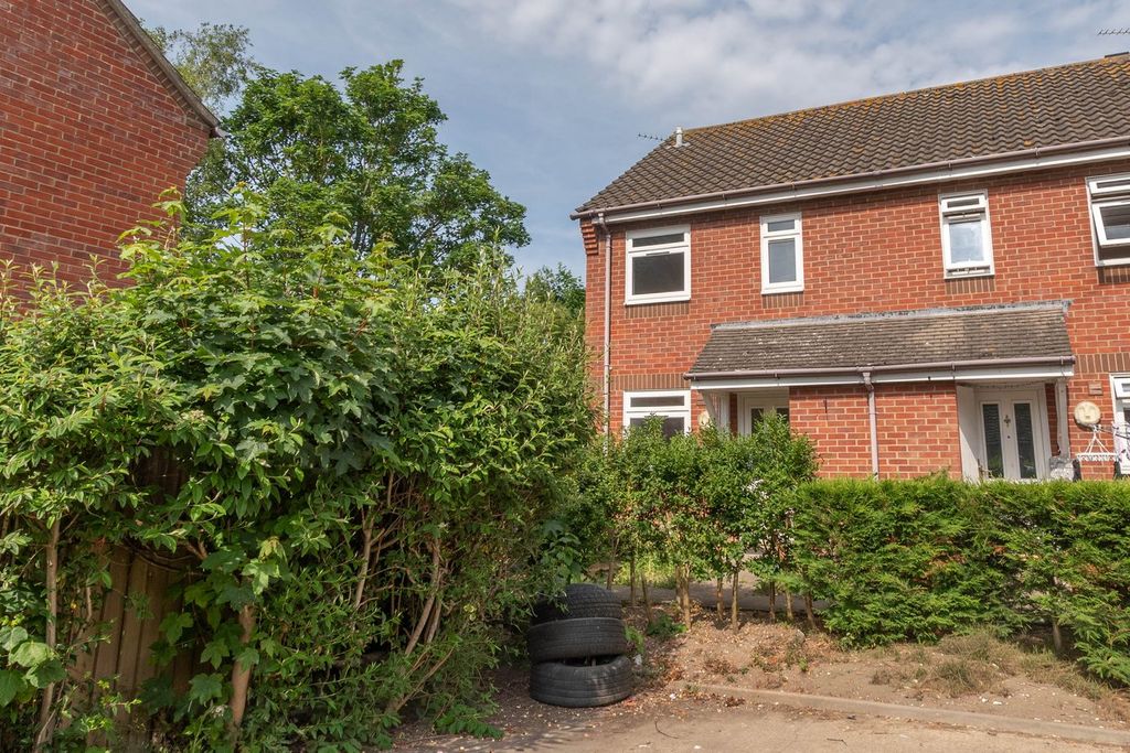 Property photo 1 of 12